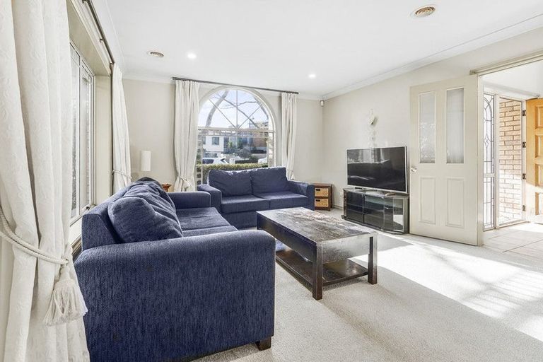 Photo of property in 6 Oakmont Place, Rototuna, Hamilton, 3210