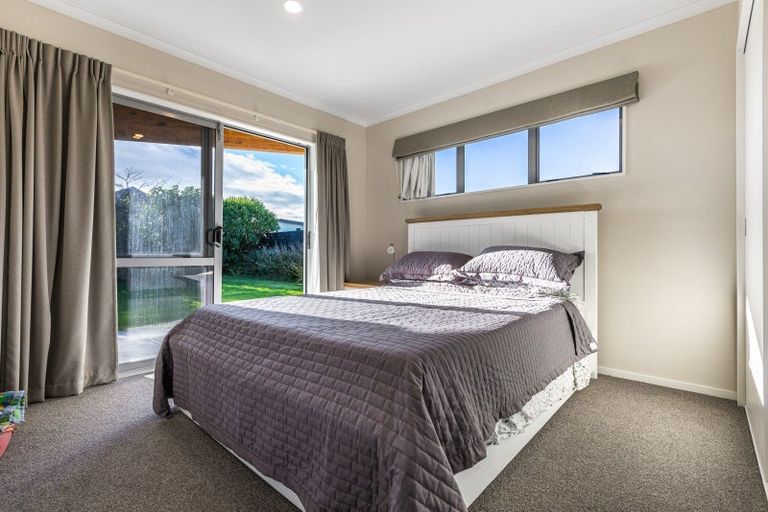 Photo of property in 7 Goble Road, Clarks Beach, Pukekohe, 2679