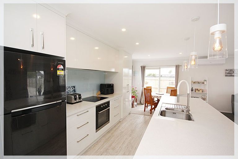 Photo of property in 26a Johnston Street, Foxton, 4814