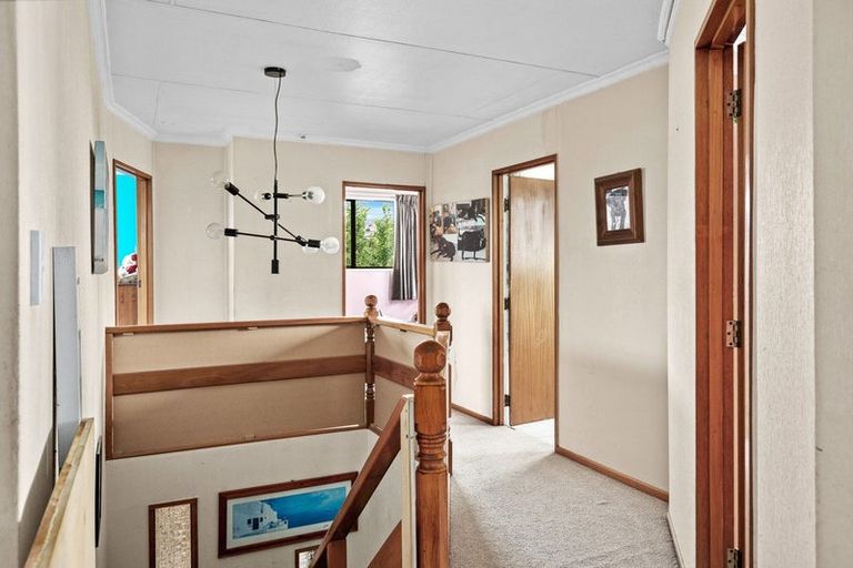 Photo of property in 2 Clutha Street, Alexandra, 9320