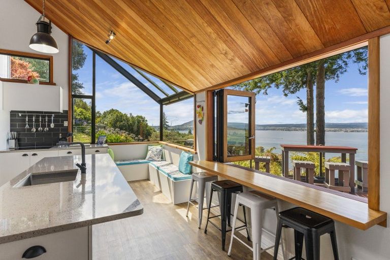 Photo of property in 85 Mapara Road, Acacia Bay, Taupo, 3385