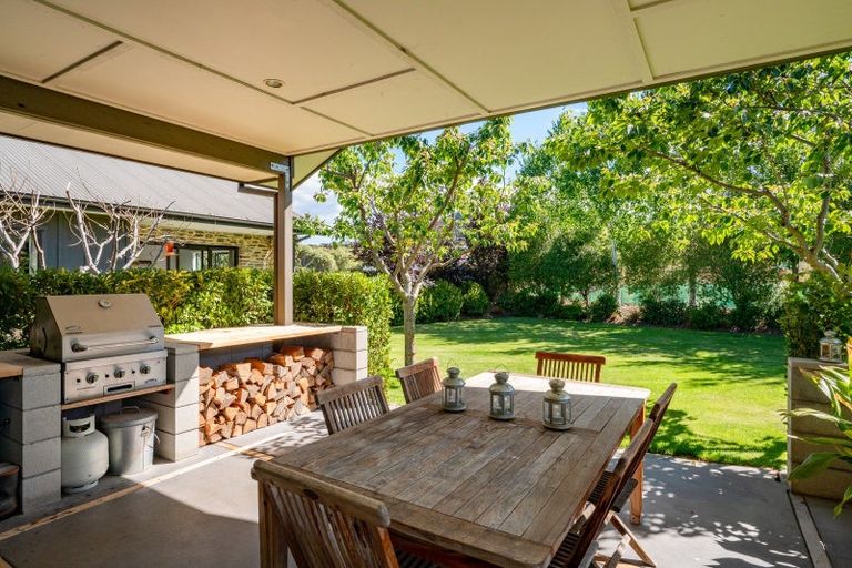 Photo of property in 9 Hikuwai Drive, Albert Town, Wanaka, 9305