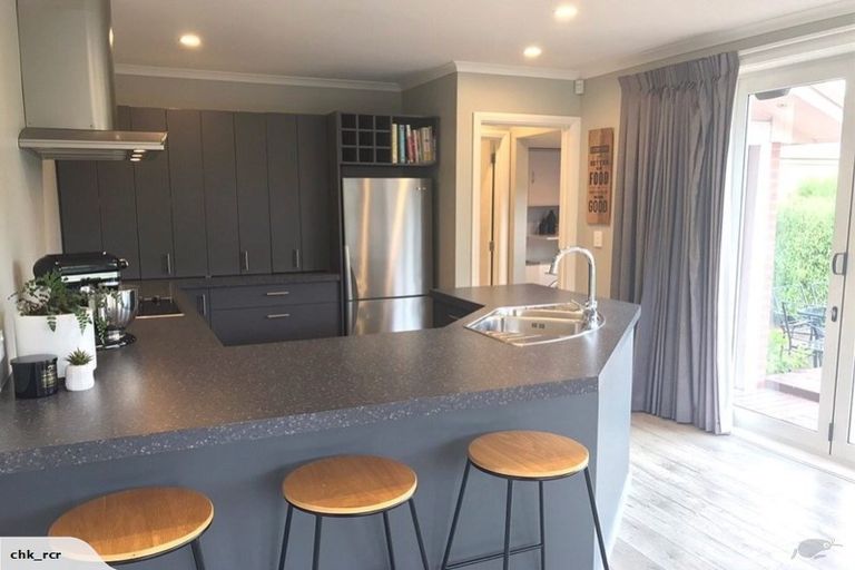 Photo of property in 21 Larch Place, Casebrook, Christchurch, 8051