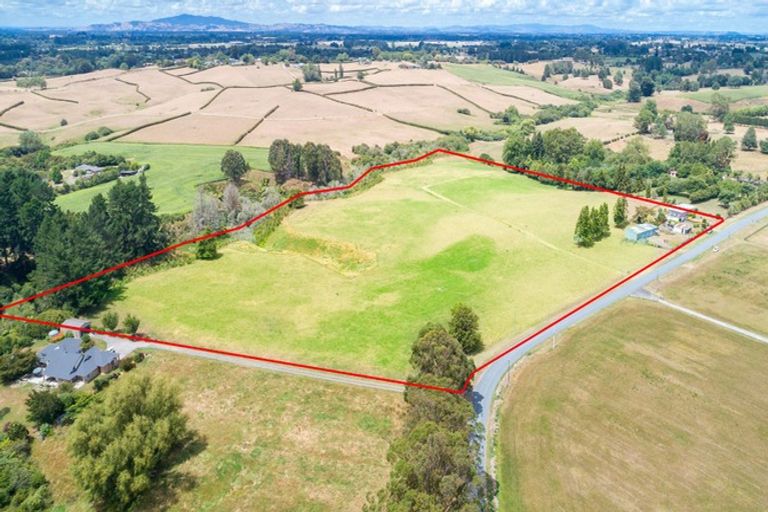 Photo of property in 104 Hall Road, Peacocke, Hamilton, 3282