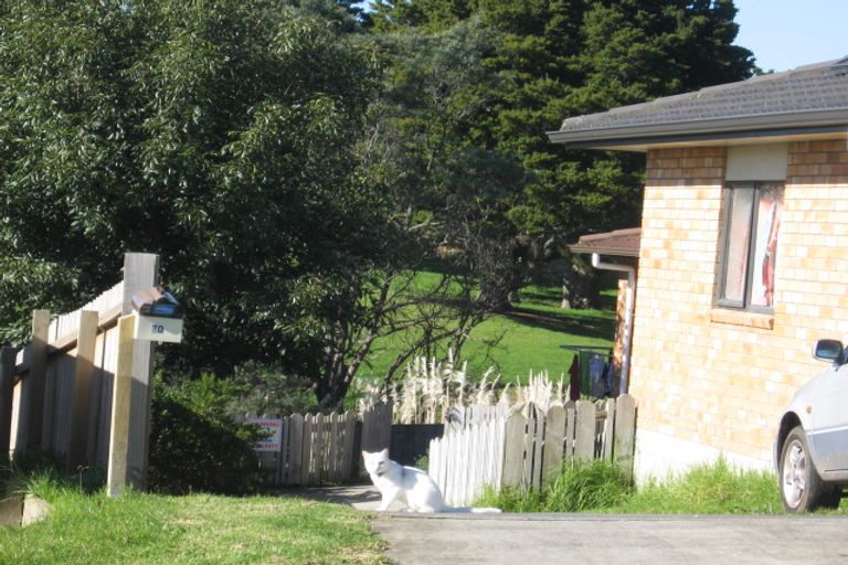 Photo of property in 70 Castlefinn Drive, Weymouth, Auckland, 2103