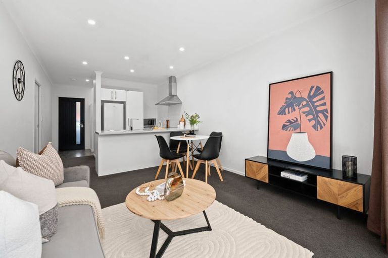 Photo of property in 2/19 Dowding Street, Melville, Hamilton, 3206