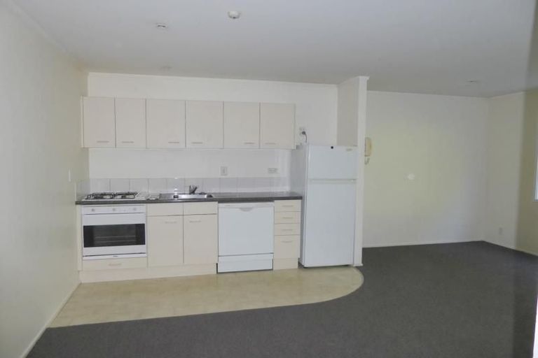 Photo of property in Grosvenor Cl, 7/6 Brown Street, Mount Cook, Wellington, 6021