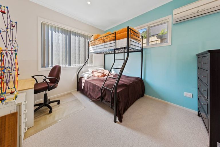 Photo of property in 17a Waller Avenue, Bucklands Beach, Auckland, 2012