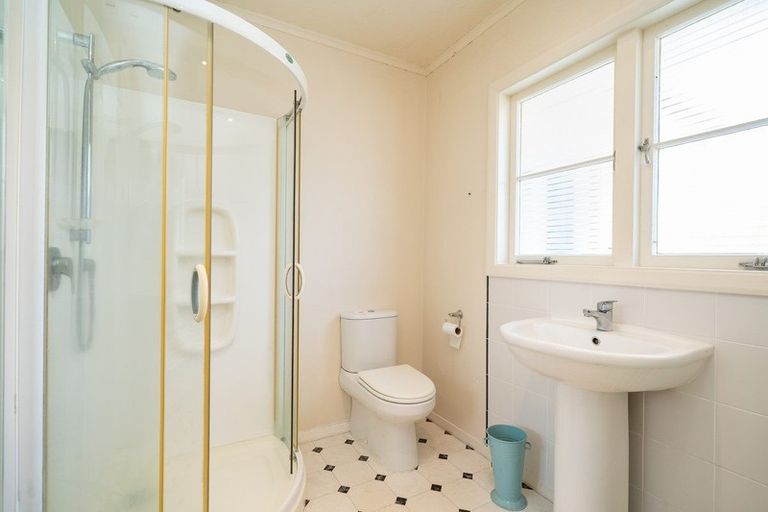 Photo of property in 141 Victoria Street, Cambridge, 3434