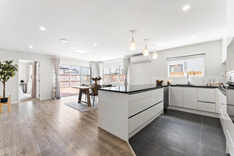 Photo of property in 11 Camp X Place, Whenuapai, Auckland, 0618