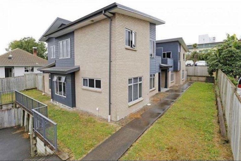 Photo of property in 21c Lorne Street, Melville, Hamilton, 3206
