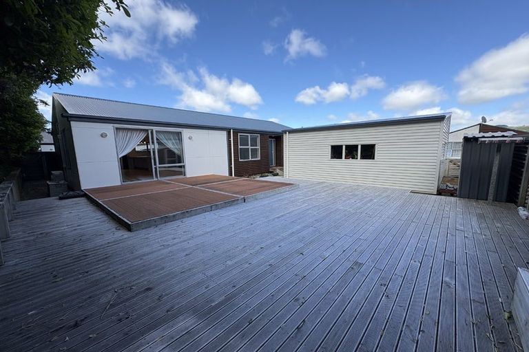 Photo of property in 6 Otonga Heights, Maungaraki, Lower Hutt, 5010