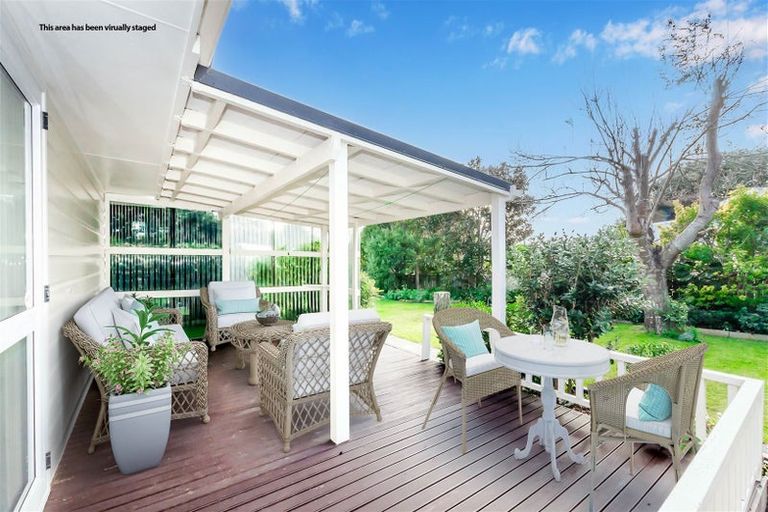 Photo of property in 9 Lesley Grove, Waikanae, 5036