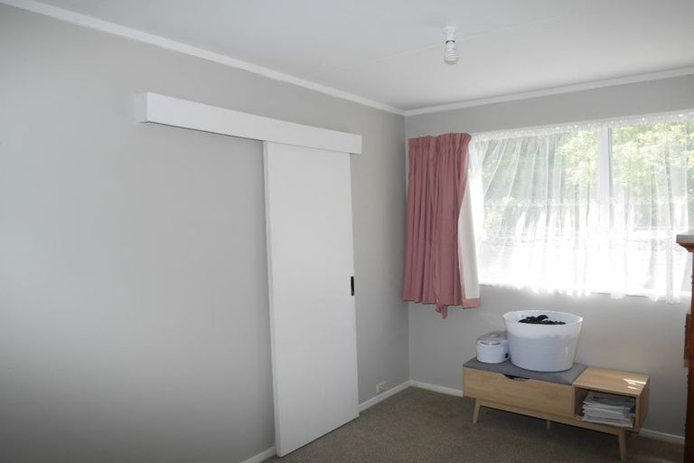 Photo of property in 1/17 Yarrow Place, Papakowhai, Porirua, 5024