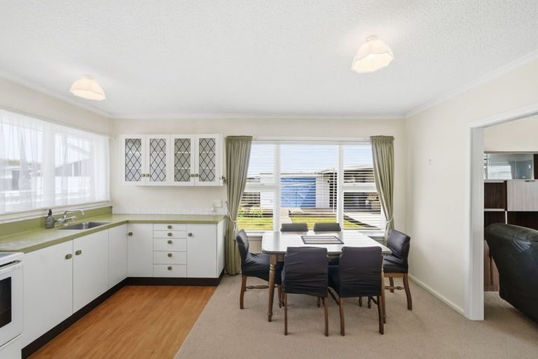 Photo of property in 53 Boston Avenue, Hornby, Christchurch, 8042