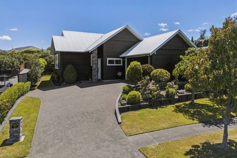 Photo of property in 9 Coprosma Crescent, Waipahihi, Taupo, 3330