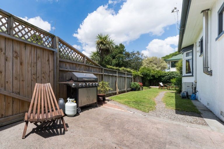 Photo of property in 105b Pahiatua Street, Hokowhitu, Palmerston North, 4410