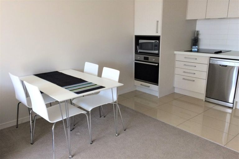 Photo of property in Nouvo Apartments, 1a/21 Rugby Street, Mount Cook, Wellington, 6021