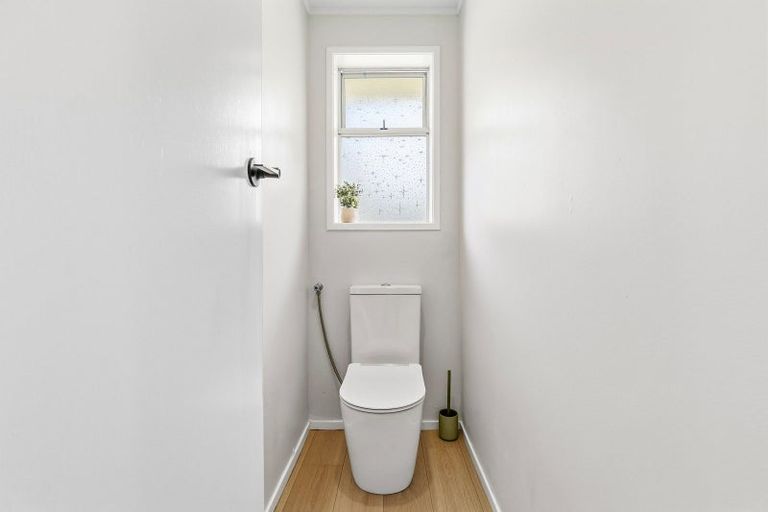 Photo of property in 53 Oakfield Crescent, Pukete, Hamilton, 3200