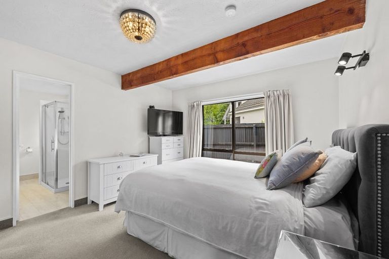 Photo of property in 6 Cullahill Street, Harewood, Christchurch, 8051