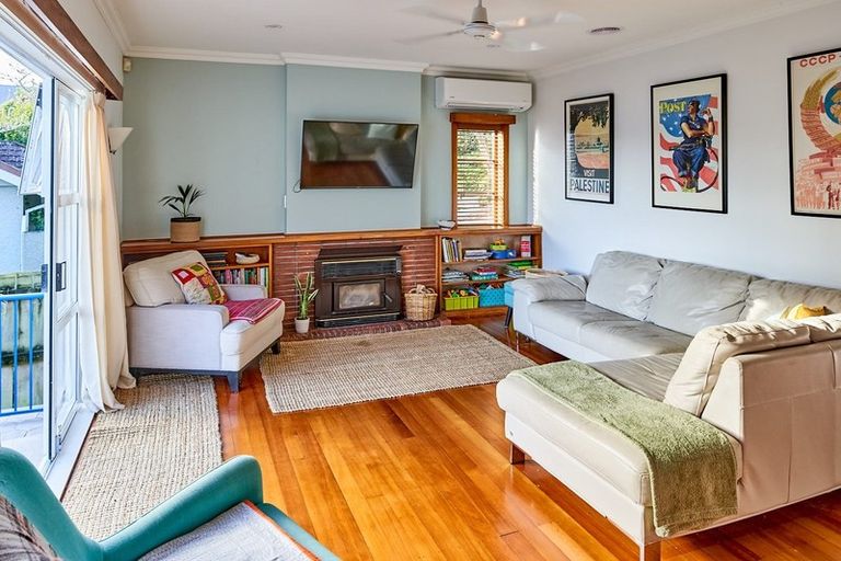 Photo of property in 341 Muritai Road, Eastbourne, Lower Hutt, 5013