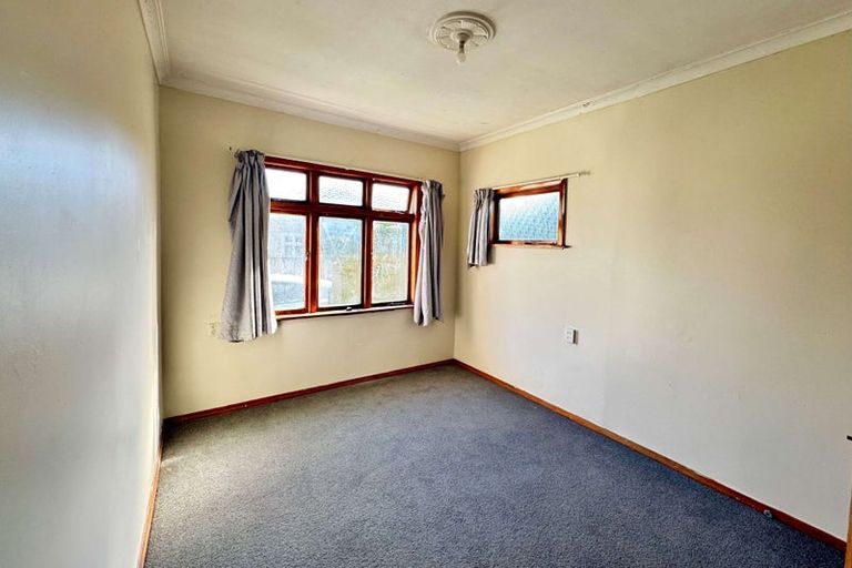 Photo of property in 13 Kings Drive, Levin, 5510