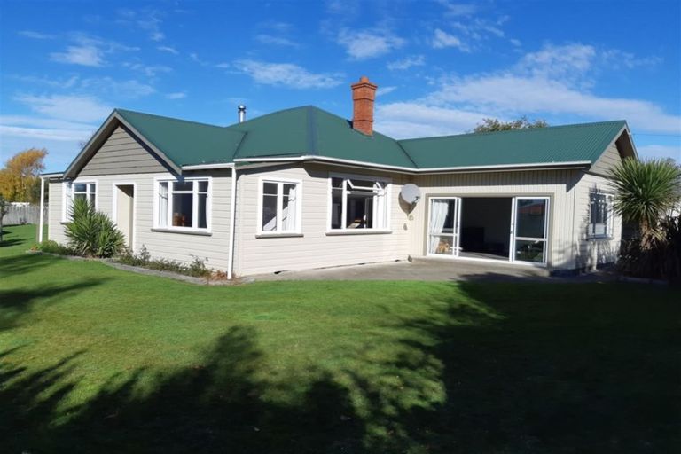 Photo of property in 1 Edward Street, Waimate, 7924