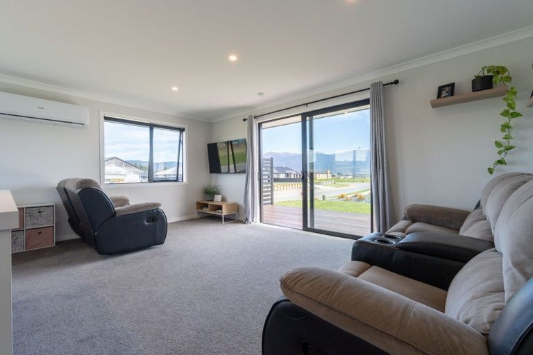 Photo of property in 9 Millar Place, Te Anau, 9679