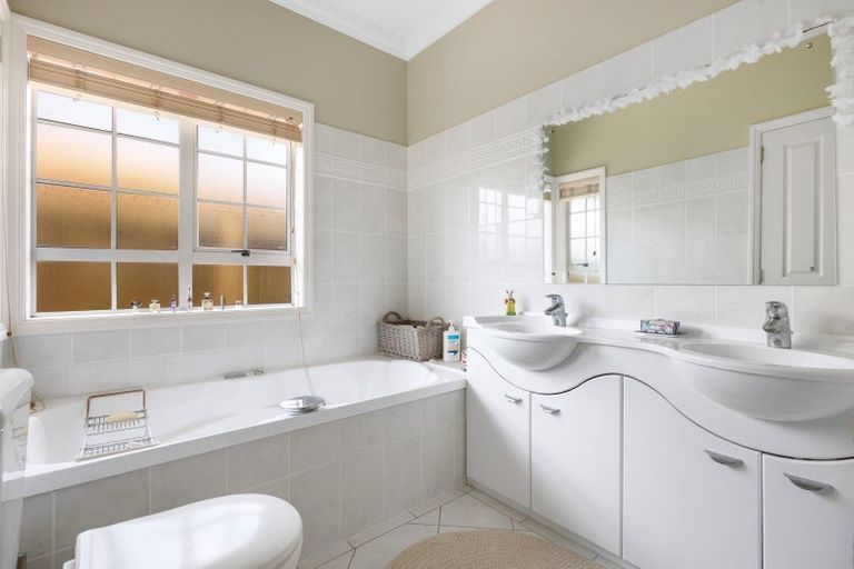 Photo of property in 12 Santa Cruz Drive, Papamoa Beach, Papamoa, 3118