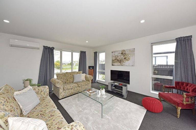 Photo of property in 35 Ottawa Road, Wainoni, Christchurch, 8061