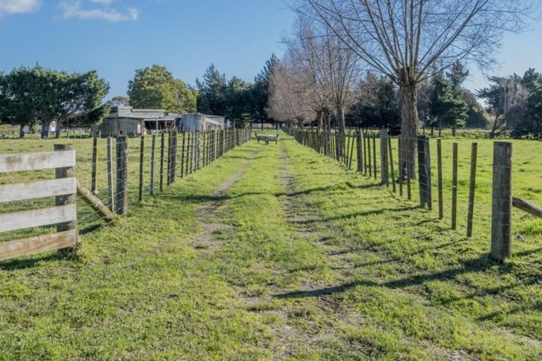 Photo of property in State Highway 1, Otaki, 5512