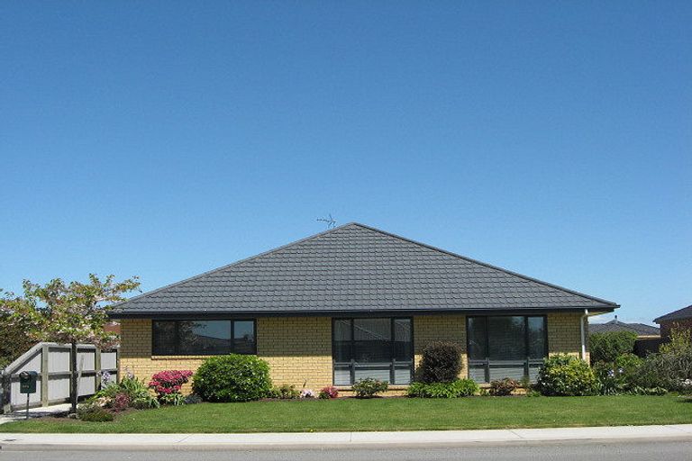 Photo of property in 261 West Belt, Rangiora, 7400