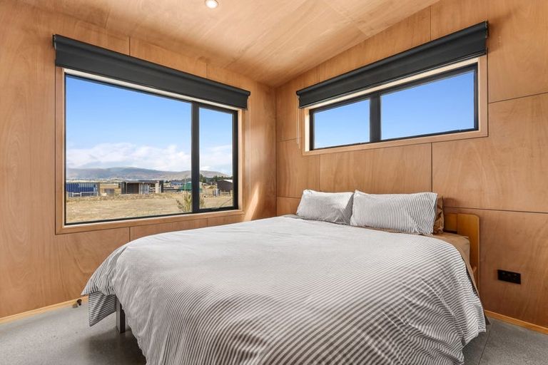 Photo of property in 15 Lost Burn Road, Lake Hawea, 9382