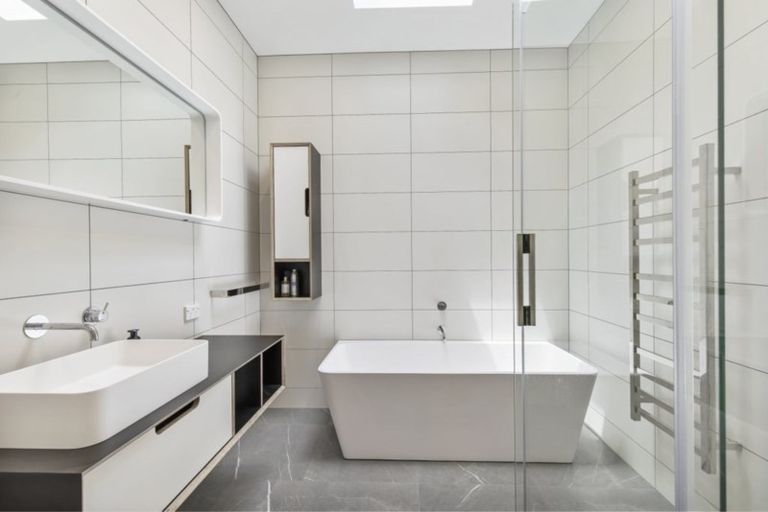 Photo of property in 32 Chamberlain Road, Karori, Wellington, 6012