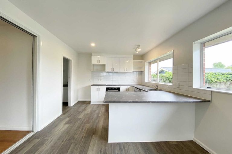 Photo of property in 18 Renfrew Street, Upper Riccarton, Christchurch, 8041