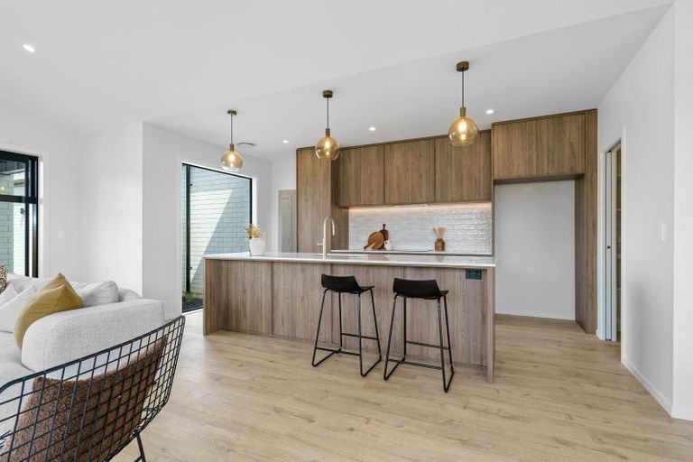 Photo of property in 74 Hugo Shaw Drive, Cambridge, 3434