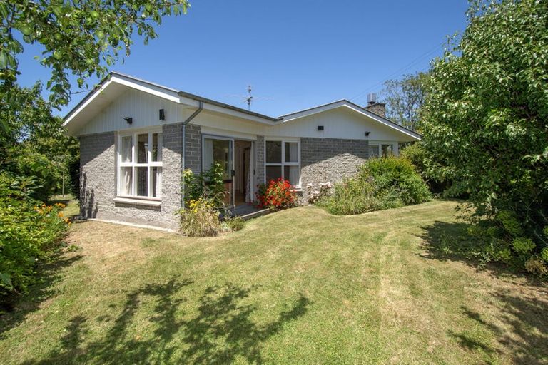 Photo of property in 49 Torquay Place, Bryndwr, Christchurch, 8053