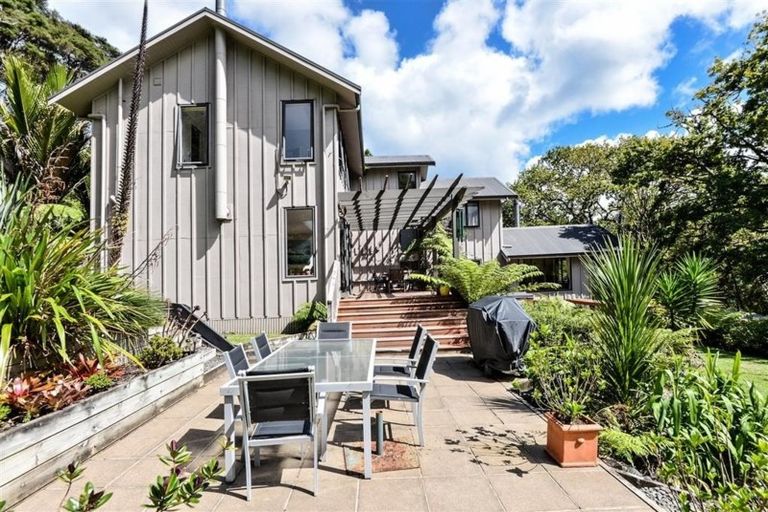 Photo of property in 268 Huia Road, Titirangi, Auckland, 0604