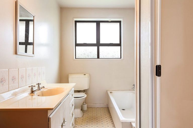 Photo of property in 198 Gayhurst Road, Dallington, Christchurch, 8061