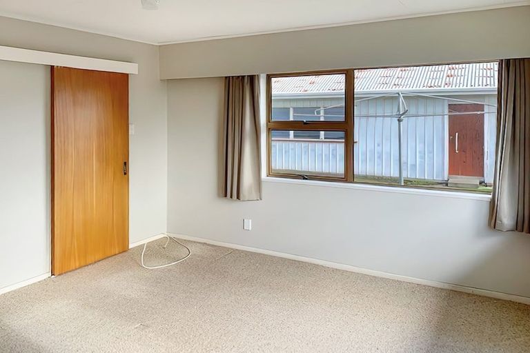 Photo of property in 76 Cook Street, Foxton, 4814