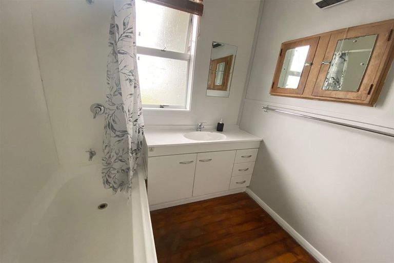 Photo of property in 10 Lowestoft Street, Balclutha, 9230