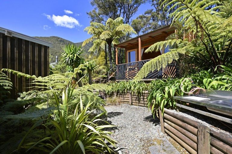 Photo of property in 51 Old Mill Road, Okiwi Bay, French Pass, 7193