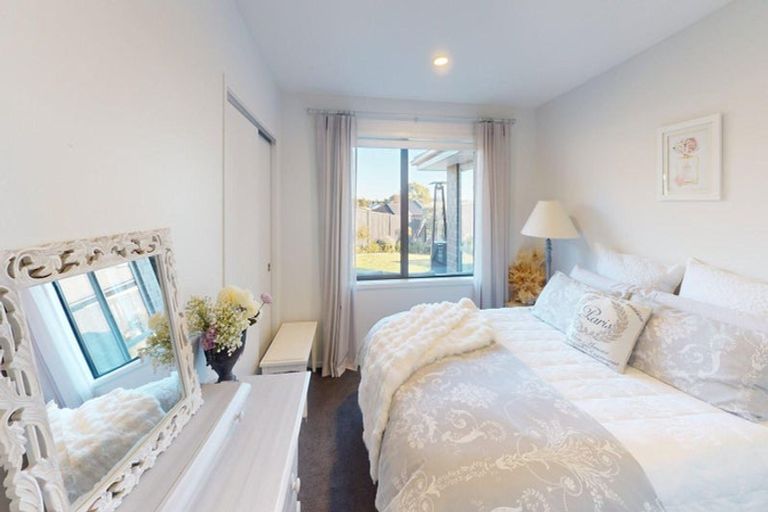 Photo of property in 24 Macdonald Heights, Feilding, 4702