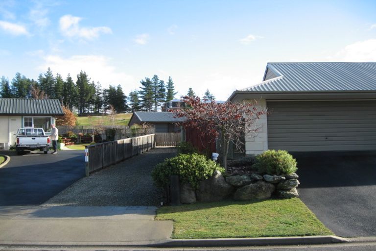 Photo of property in 32 Achilles Place, Wanaka, 9305