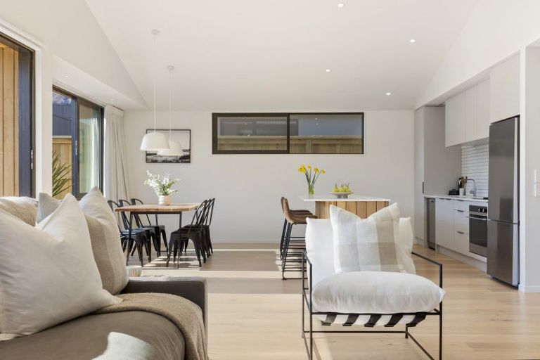 Photo of property in 22 Corriedale Road, Jacks Point, 9371