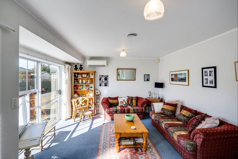 Photo of property in 3/102 Terrace Road, Parkvale, Hastings, 4122