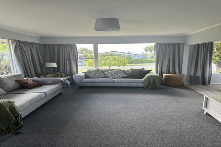 Photo of property in 16 Pimlico Place, Bishopdale, Christchurch, 8053