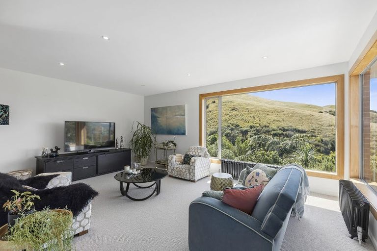 Photo of property in 18 Kapekape Place, Pukerua Bay, 5026