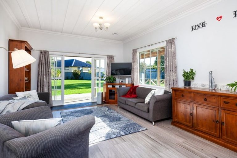 Photo of property in 14 Bosworth Street, Egmont Village, 4372