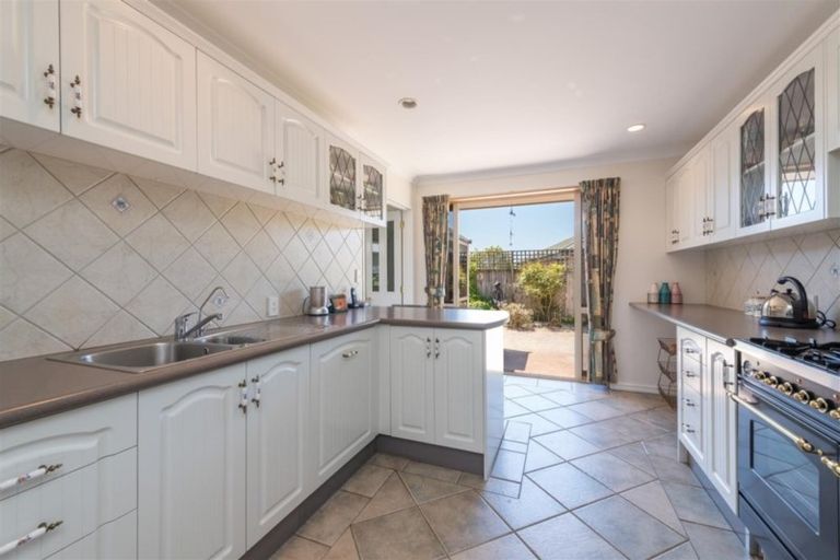 Photo of property in 38 Hoult Crescent, Monaco, Nelson, 7011